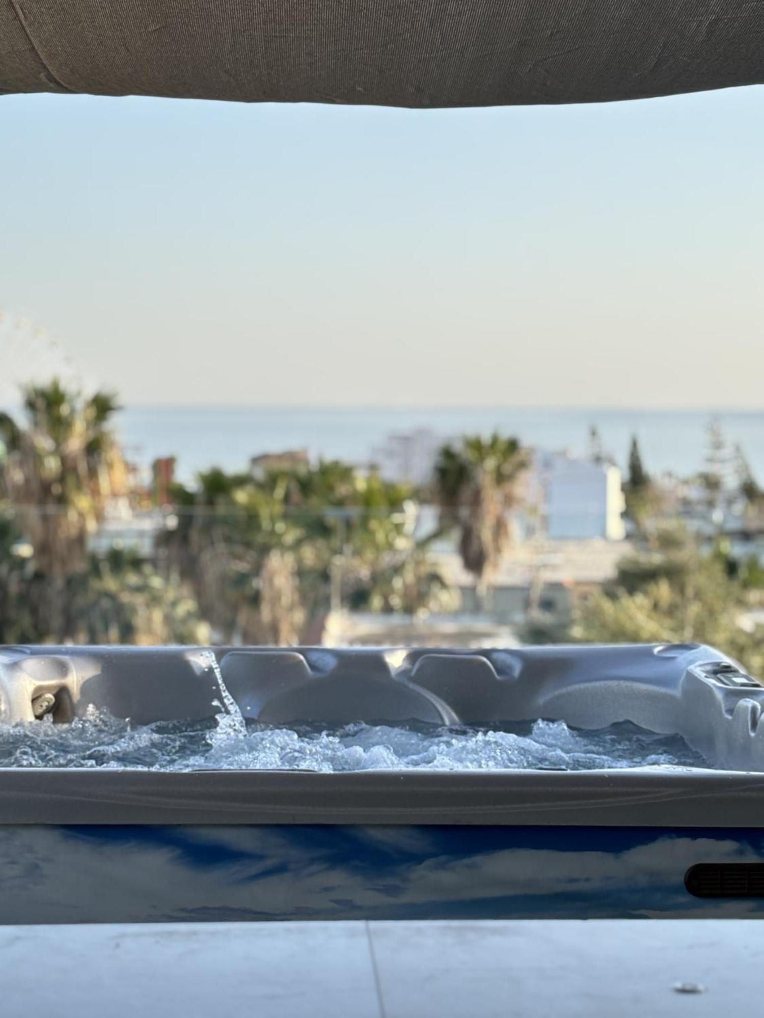 Sant Central Deluxe Apartments Айя Напа Екстериор снимка